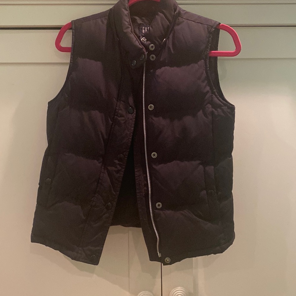 Women’s Gap puffer vest